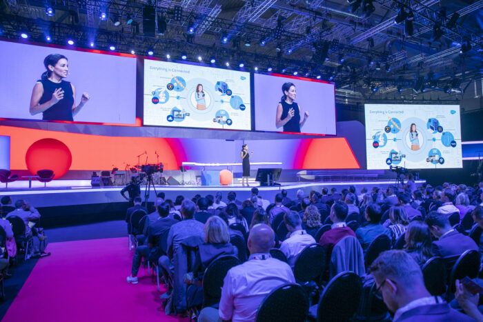 What-Is-a-Hybrid-Product-Launch-Event.